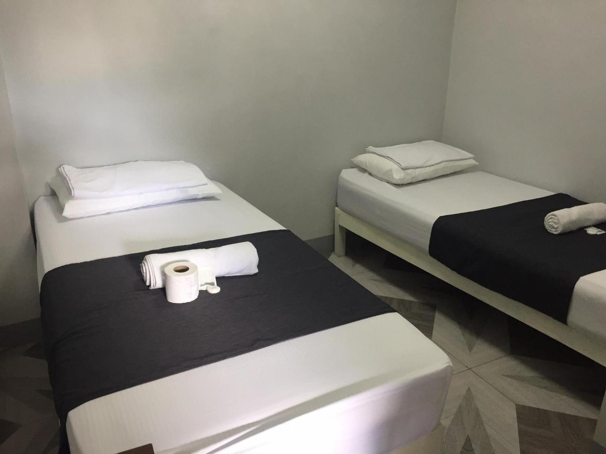 Ziet Hotel Mambajao Room photo